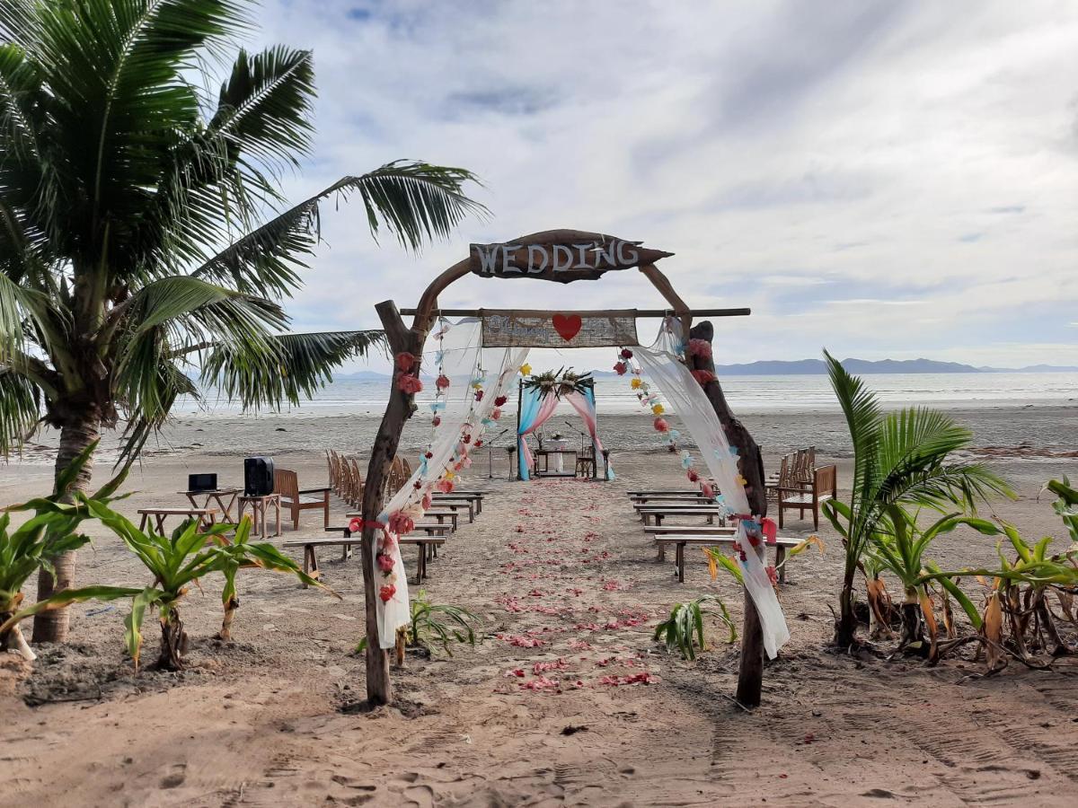 Eastwind Beach Club- El Nido Esterno foto